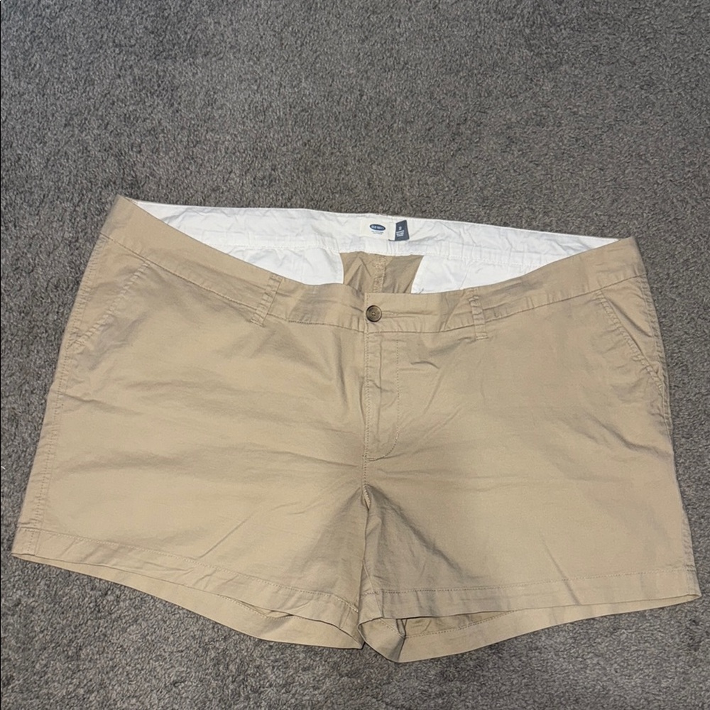 Old Navy Women’s Tan Shorts